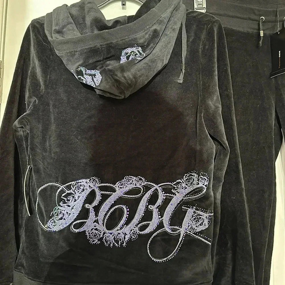 NWT BCBGMaxAzria Velvet Rhinestones Iridescent Roses Hoodie Track Suit 2-Piece - Picture 8 of 13